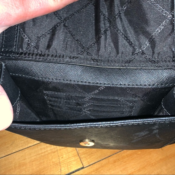 9 purses,6 wallets,6 clutches,all top brands - Picture 13 of 16